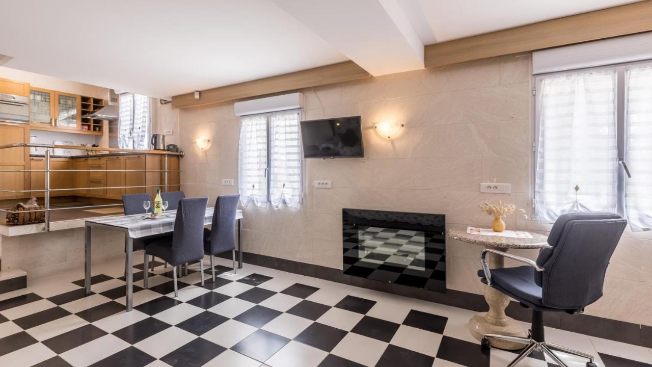 Apartments Katarina Τρογκίρ Εξωτερικό φωτογραφία