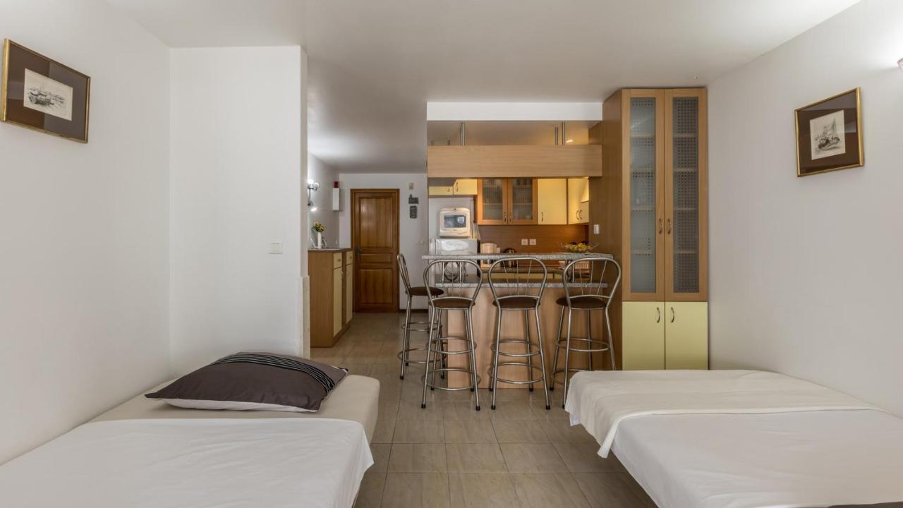 Apartments Katarina Τρογκίρ Εξωτερικό φωτογραφία