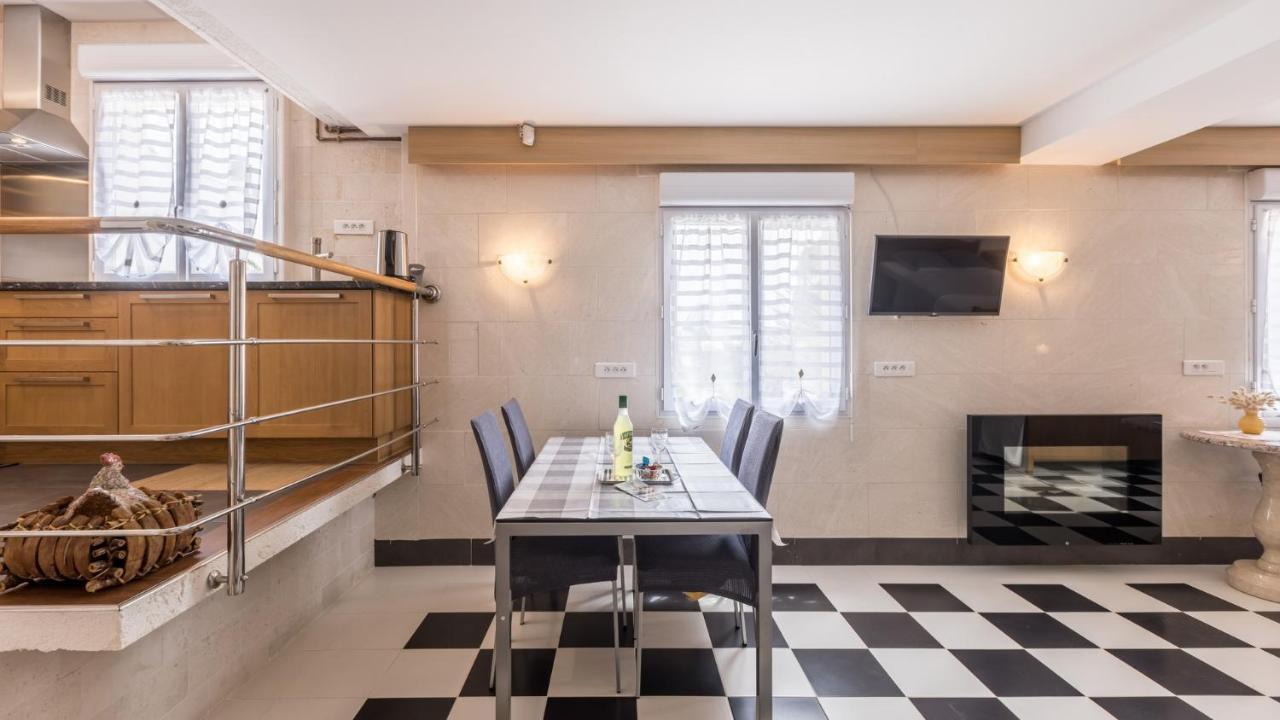Apartments Katarina Τρογκίρ Εξωτερικό φωτογραφία