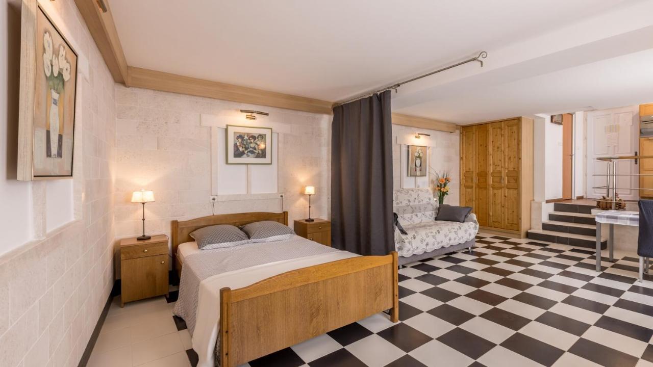 Apartments Katarina Τρογκίρ Εξωτερικό φωτογραφία
